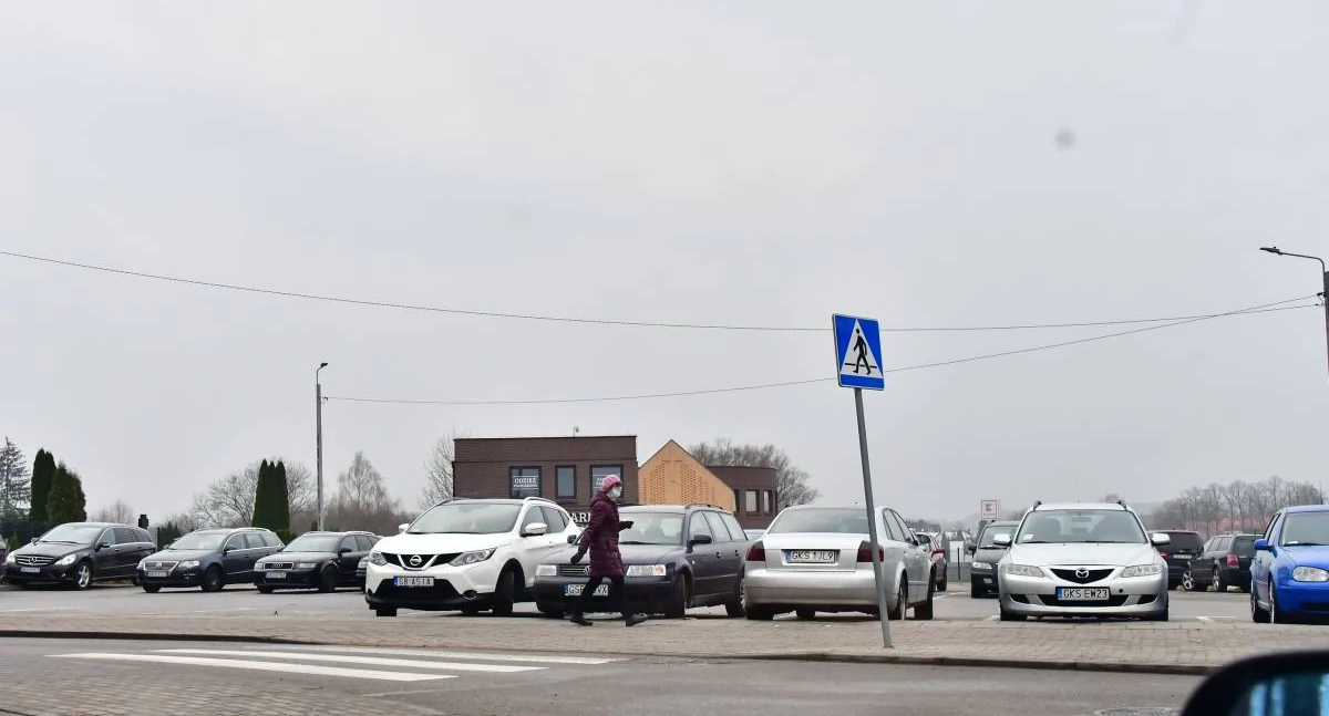 Od marca parkowanie przy cmentarzu będzie płatne!