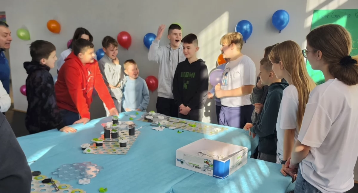 Akademia Małych Odkrywców, czyli wyjątkowy projekt młodzieży kościerskiego ogólniaka!