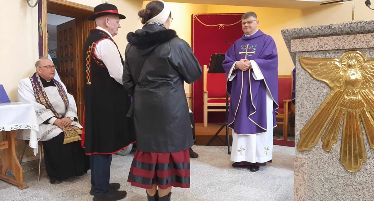 Nowy proboszcz w parafii w Łubianie. Uroczyste wprowadzenie ks. Wojciecha Węckowskiego