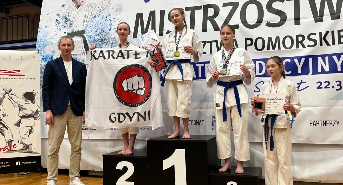Świetna forma kościerskich karateków w Sopocie!