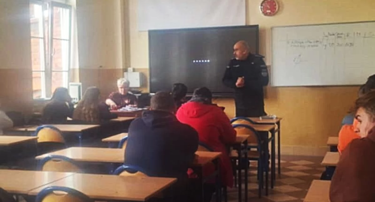 Zachęcali do pracy w szeregach policji