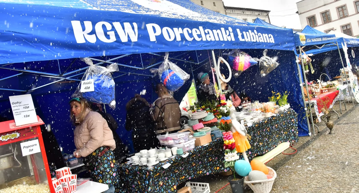 Wyjątkowy klimat na kościerskim Rynku, czy Regionalny Jarmark Wielkanocny