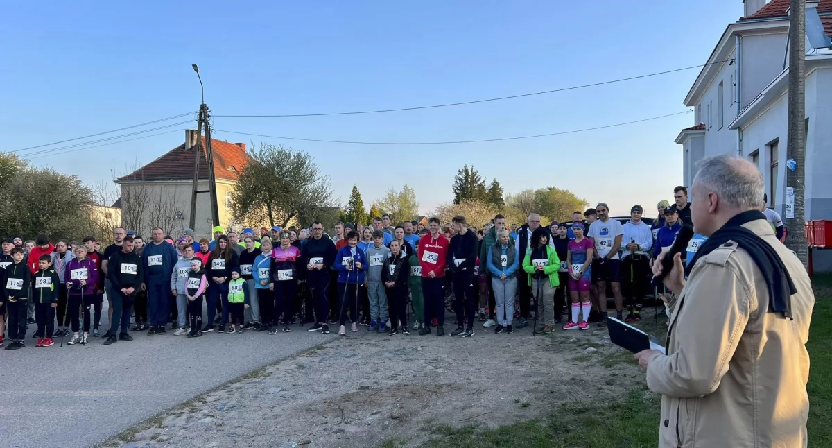Bieg z przesłaniem. Skorzewo znów pobiegło do Pustego Grobu