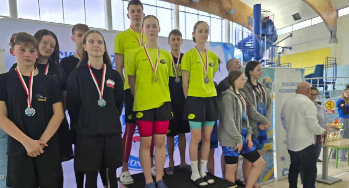 Wielki sukces młodych pływaków z KS Aqua Sport. Świetne wyniki na zawodach w Kościerzynie