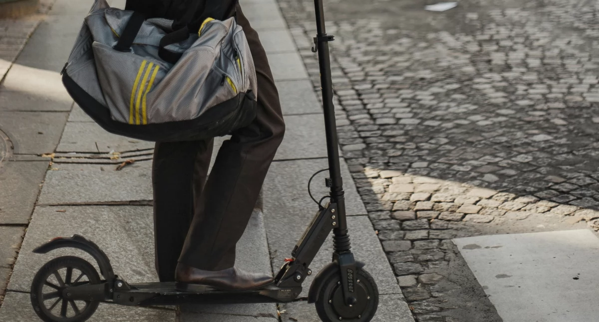 Pod wpływem alkoholu jechał hulajnogą i trafił do szpitala!