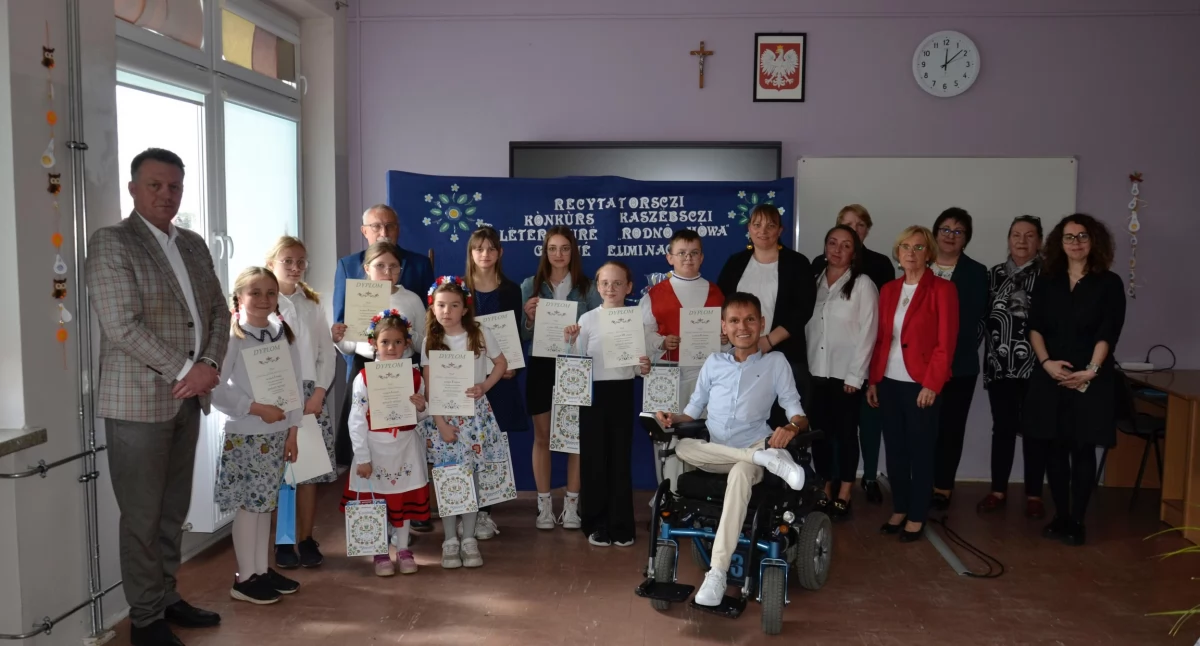 Język kaszubski uczniowie z gminy Dziemiany znają znakomicie. Udowodnili to w konkursie „Rodnô Mòwa”