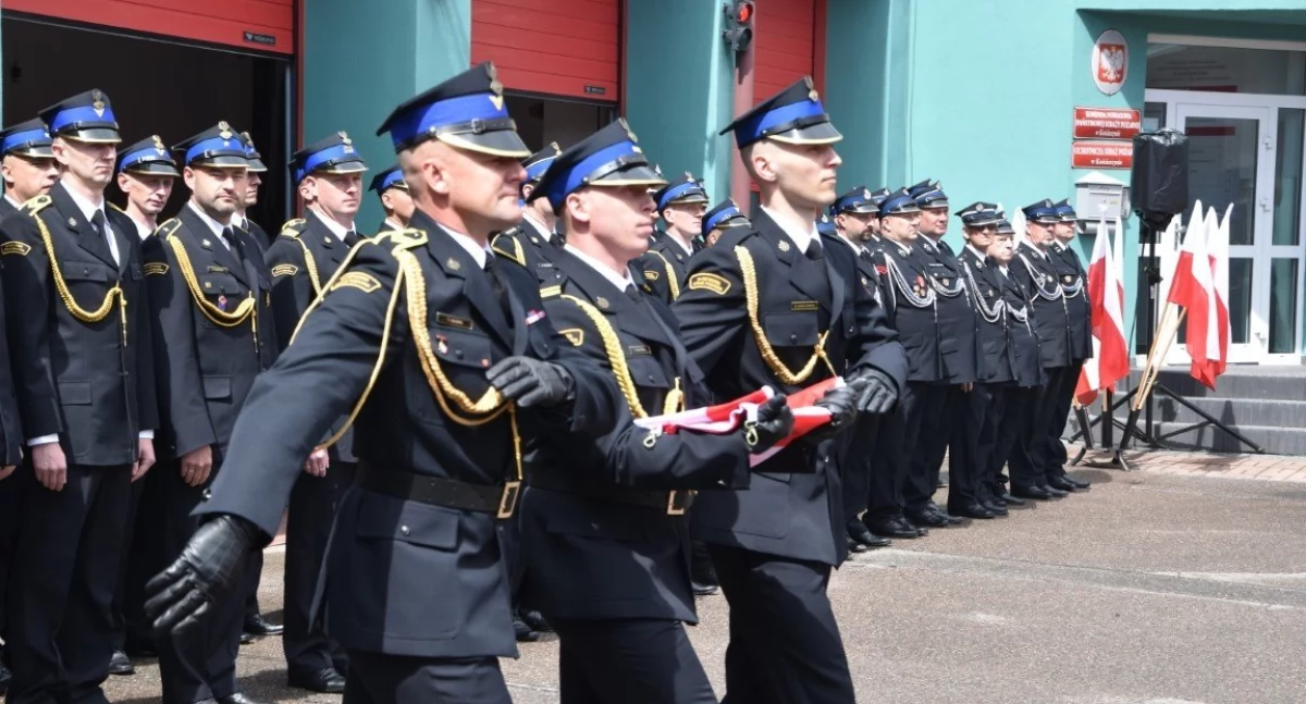 Awanse i odznaczenia. Dzień Strażaka w Kościerzynie
