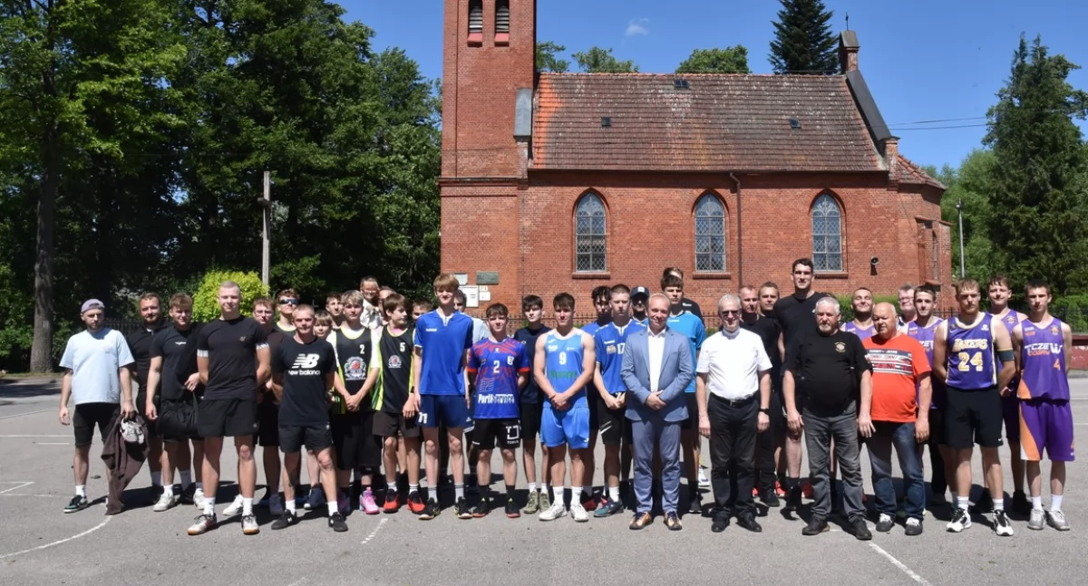 Rodzinna zabawa i sportowe emocje w Rekownicy 