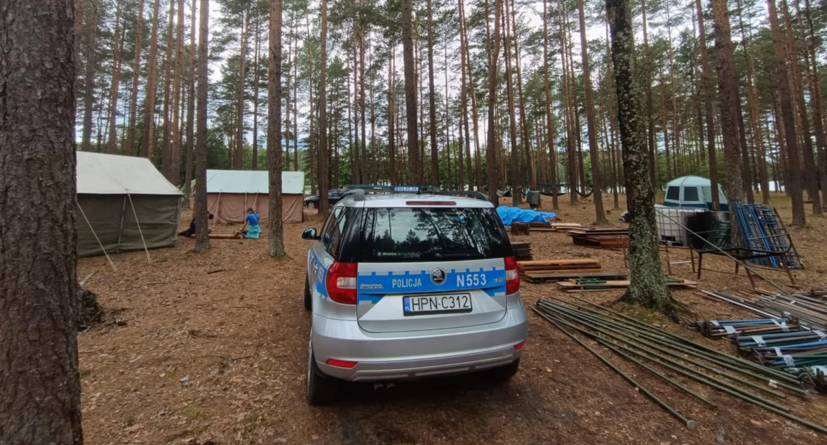 Obozy harcerskie kontrolowane przez policjantów