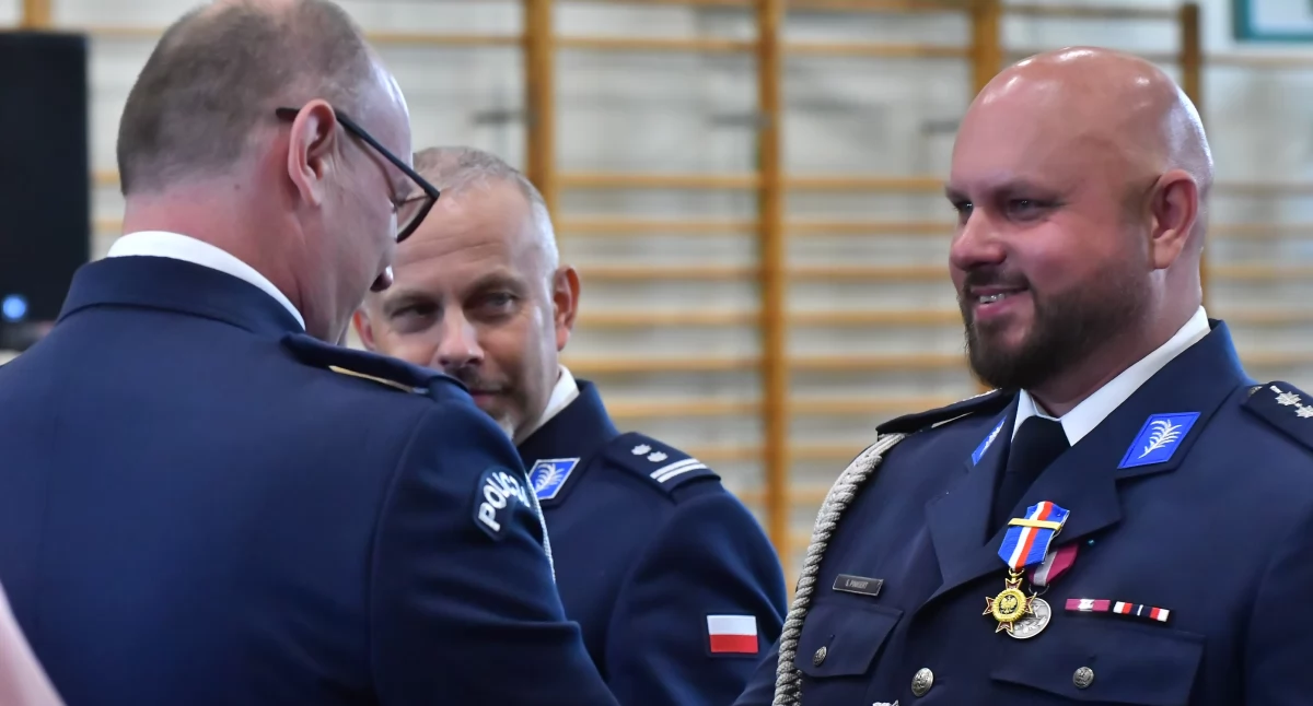 Święto policji. Awanse, nagrody i wyróżnienia dla policjantów
