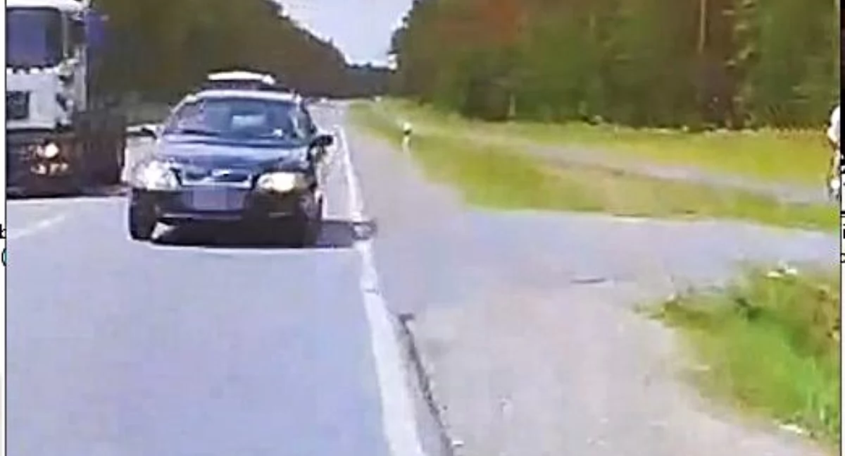 O krok od tragedii na DK20. Kierowca volvo wyprzedzał na zakręcie! [FILM]
