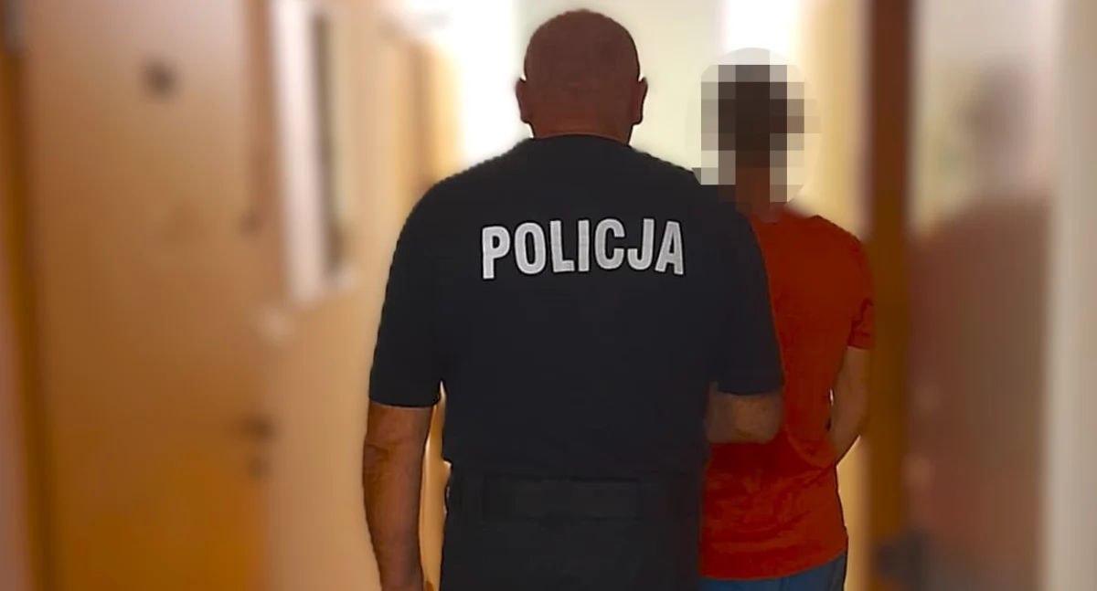 Jechał autem mimo zakazu. Policjanci nie dali mu szansy uciec
