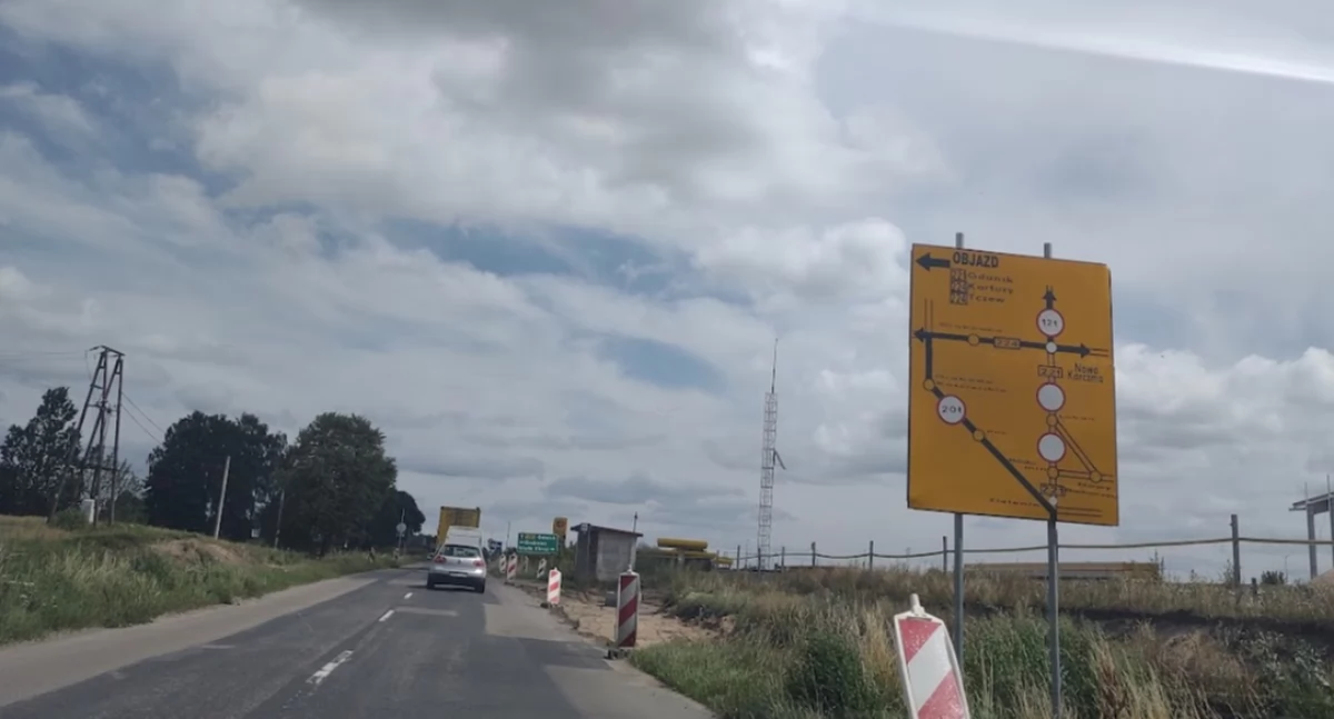 Nowe objazdy na odcinku Kościerzyna-Nowa Karczma. Poważne utrudnienia dla kierowców!
