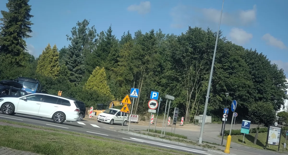 Utrudnienia w centrum Kościerzyny, ale parkowanie w strefie będzie bezpłatne!