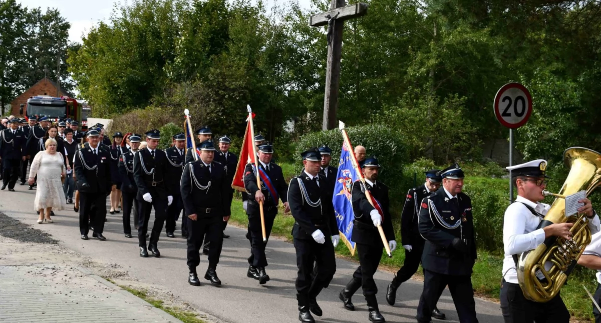 Jubileusz 100-lecia OSP w Głodowie. Podziękowania i odznaczenia dla strażaków