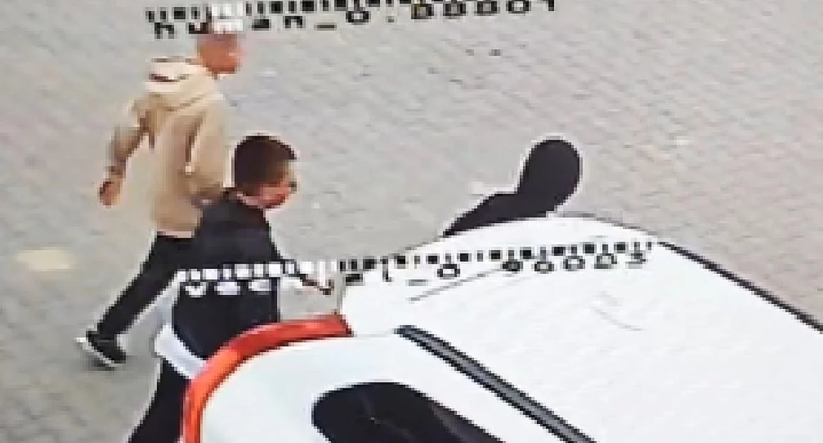 Wandale poszukiwani! Wylali olej spożywczy na kostkę brukową!