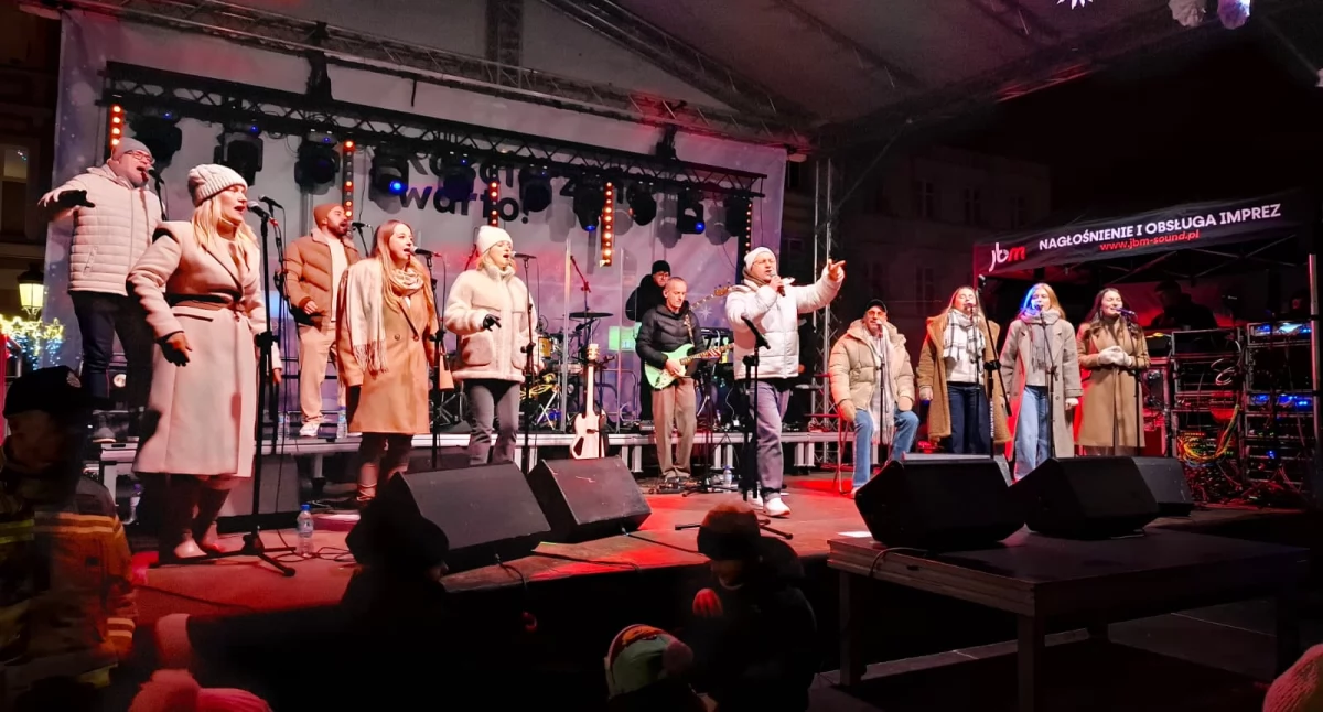Sound’n’Grace w Kościerzynie. Fantastyczny drugi dzień Jarmarku Bożonarodzeniowego!