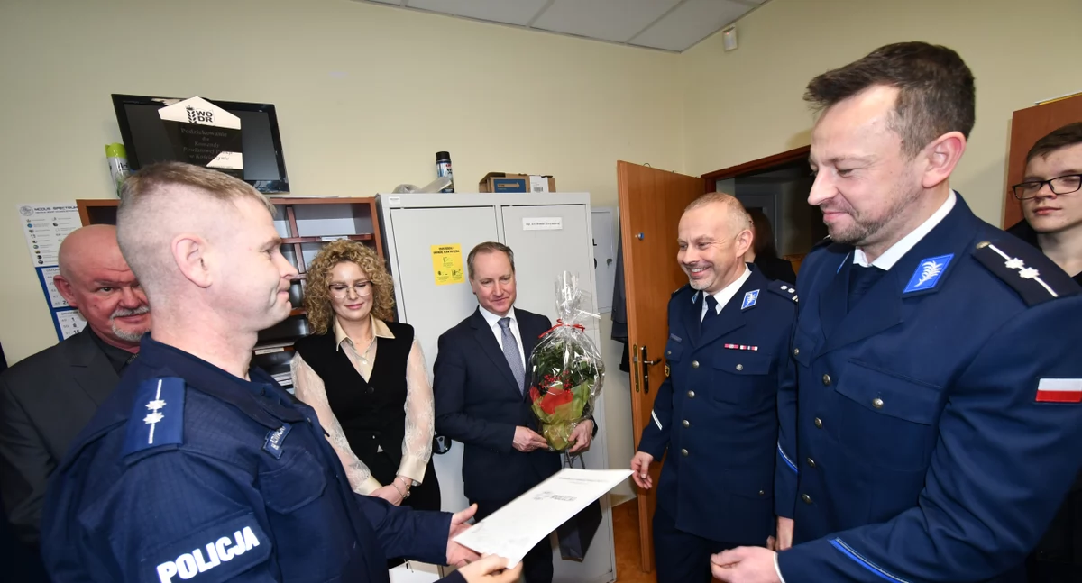 Nowy rozdział w historii liniewskiej policji. Powołanie komendanta i nowy radiowóz dla trzech gmin