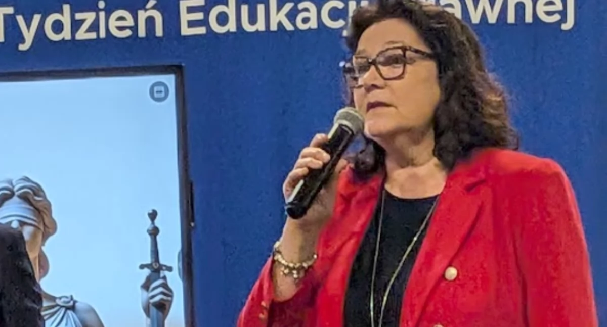 Jarosława Łoncka, dyrektorka kościerskiego Ekonomika odchodzi na emeryturę. Wiadomo, kto został jej następcą!