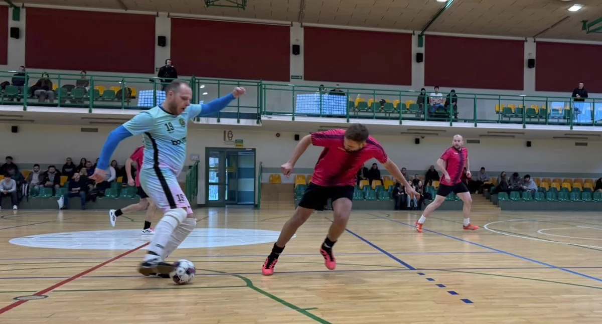 II liga zakończona, I liga rozpala emocje. Sezon kościerskiej halówki na ostatniej prostej