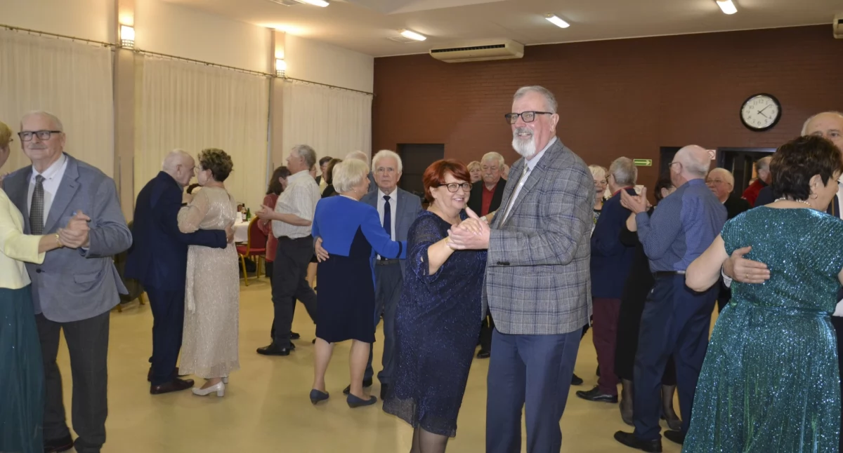 Seniorzy opanowali parkiet w Dziemianach. Bal Emeryta ponownie zachwycił!