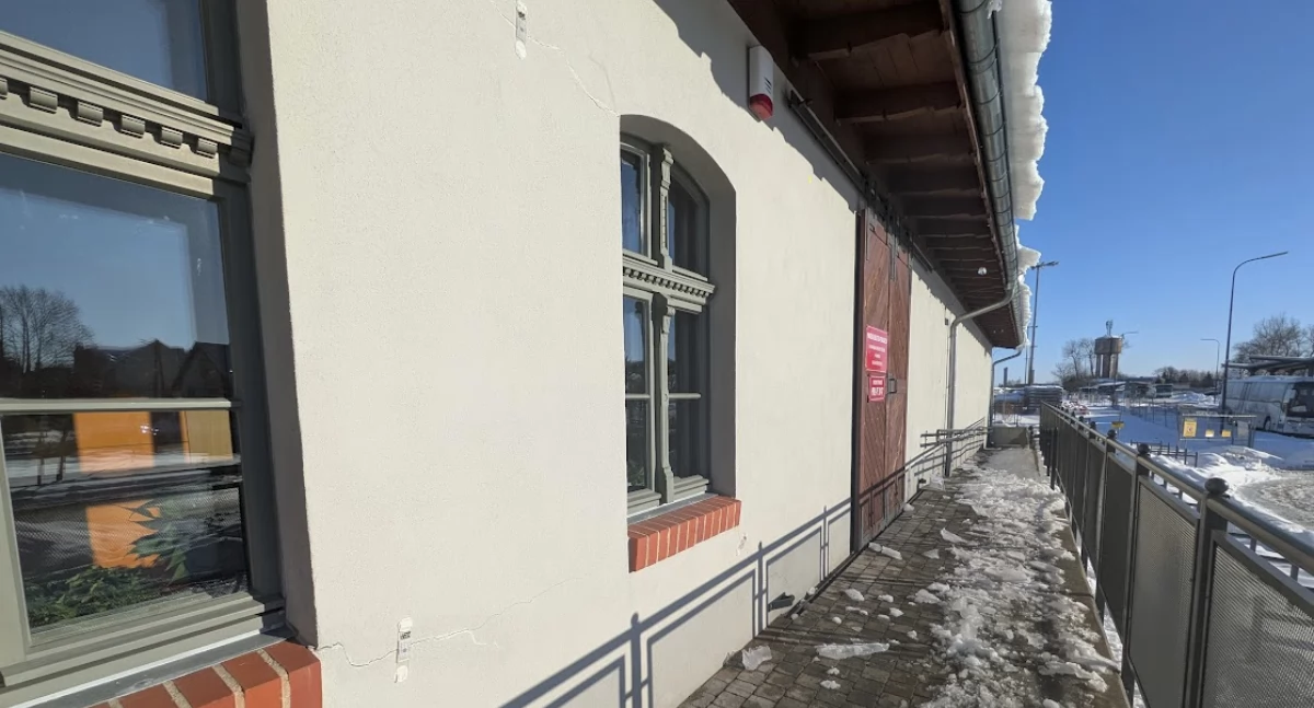Miliony na remont, a ściany pękają. Niepokojące sygnały z dworca PKP!