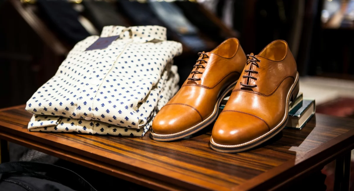 Jak ubrać się elegancko na każdą okazję – poradnik dla mężczyzn