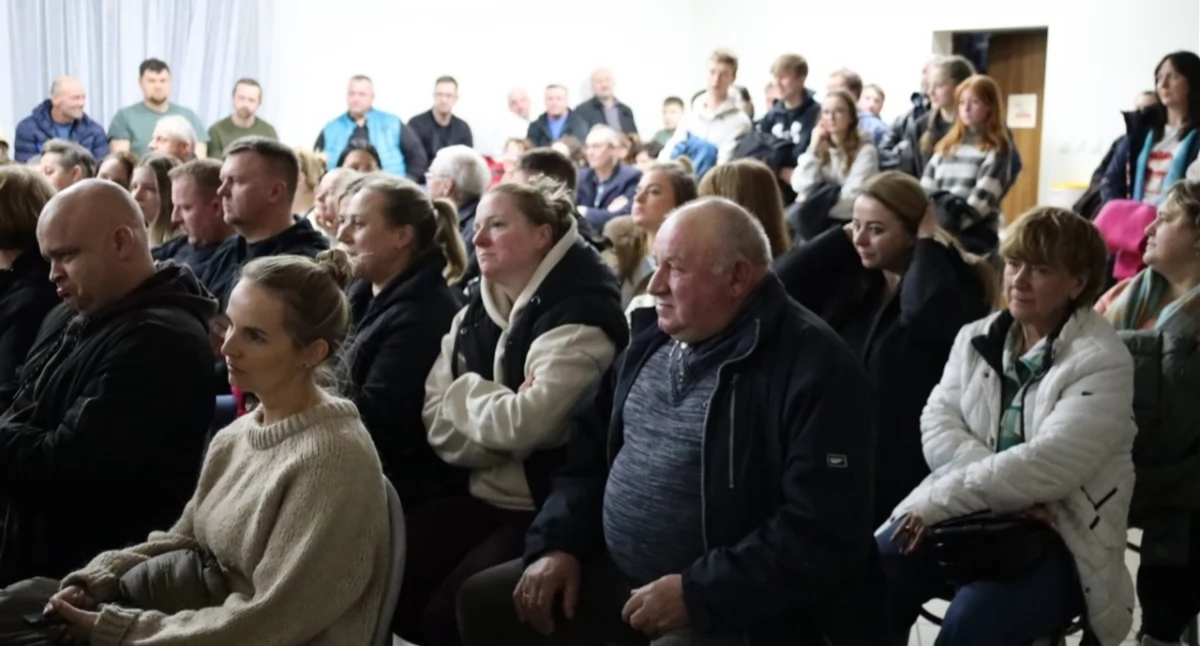 Mieszkańcy Skorzewa: warunki w szkole zagrażają życiu, trzeba budować nową!