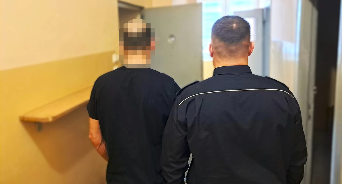 Fałszywe tablice w golfie. 32-latek zatrzymany przez policję
