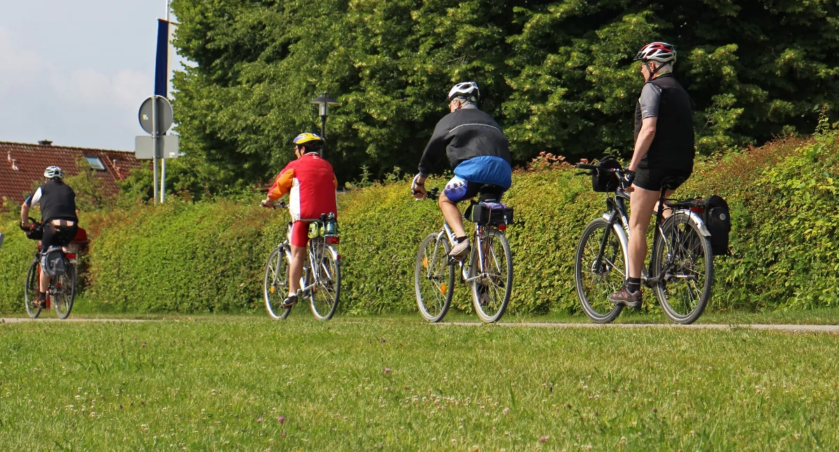 Miliony na ścieżki rowerowe w powiecie kościerskim. Powstaną trasy z Kościerzyny do Wdzydz oraz M. Klincza do W. Klincza