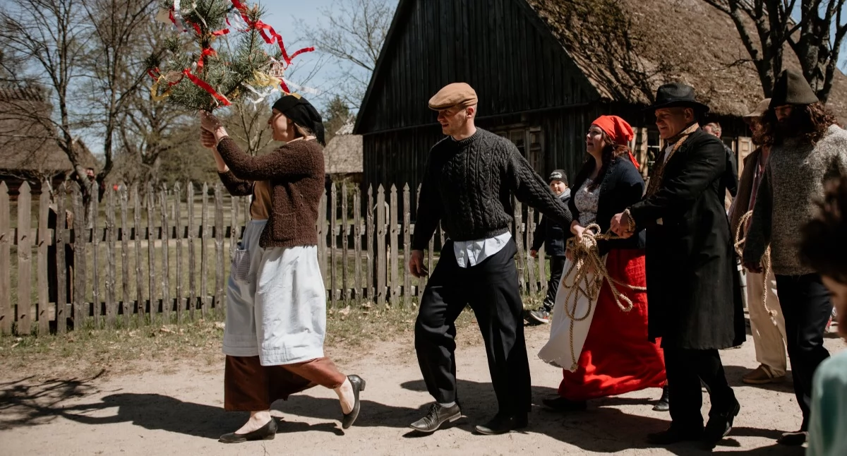 Skansen tętniący życiem. Majówka w Kaszubskim Parku Etnograficznym we Wdzydzach