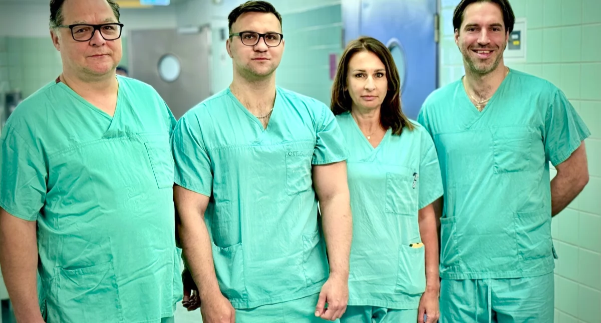 Lekarze z kościerskiego szpitala wszczepili pacjentce biodro wydrukowane w 3D