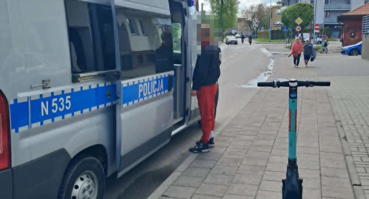 17-latek miał prawie 1,5 promila. Jechał hulajnogą i 