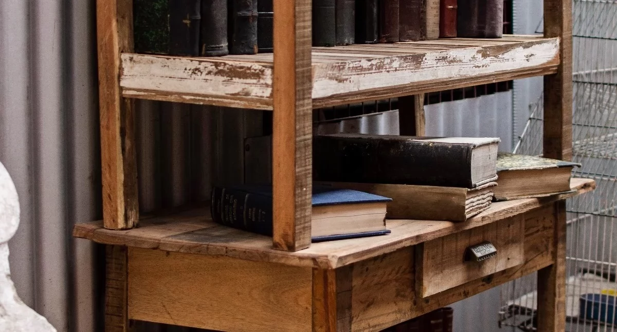 Podsumowanie projektu „Oddaj mebel – podaruj materiał” – wystawa i kiermasz recyklingowy w Kościerzynie