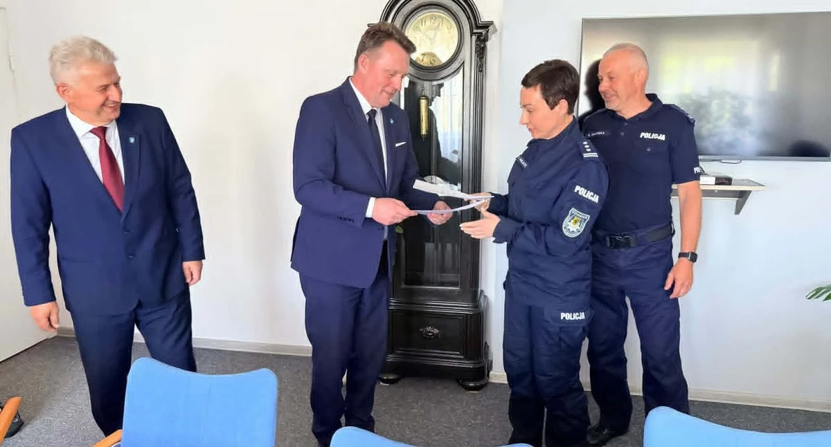 Gmina Dziemiany przekazała pieniądze na budowę nowej komendy policji