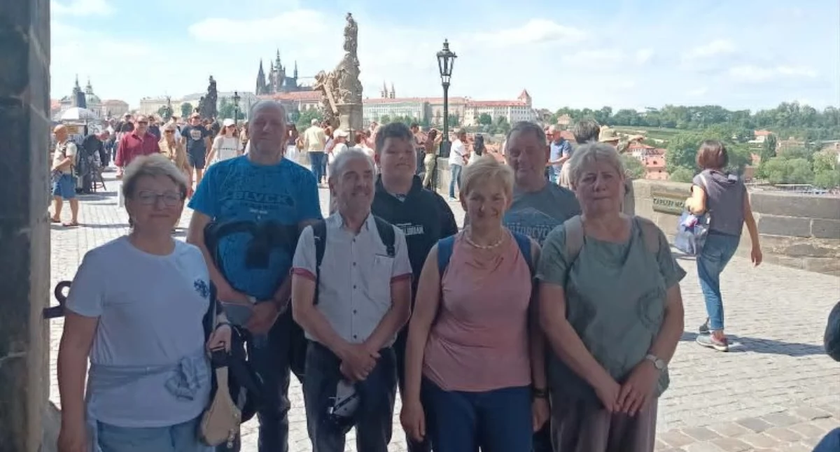 Mieszkańcy gm. Kościerzyna zwiedzali Dolny Śląsk i Pragę. Harcerze uczestniczyli w międzynarodowym zlocie