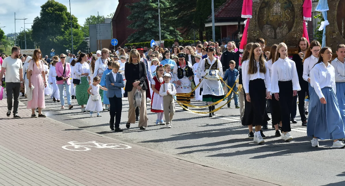 Boże Ciało w Kościerzynie. Tysiące wiernych na ulicach miasta