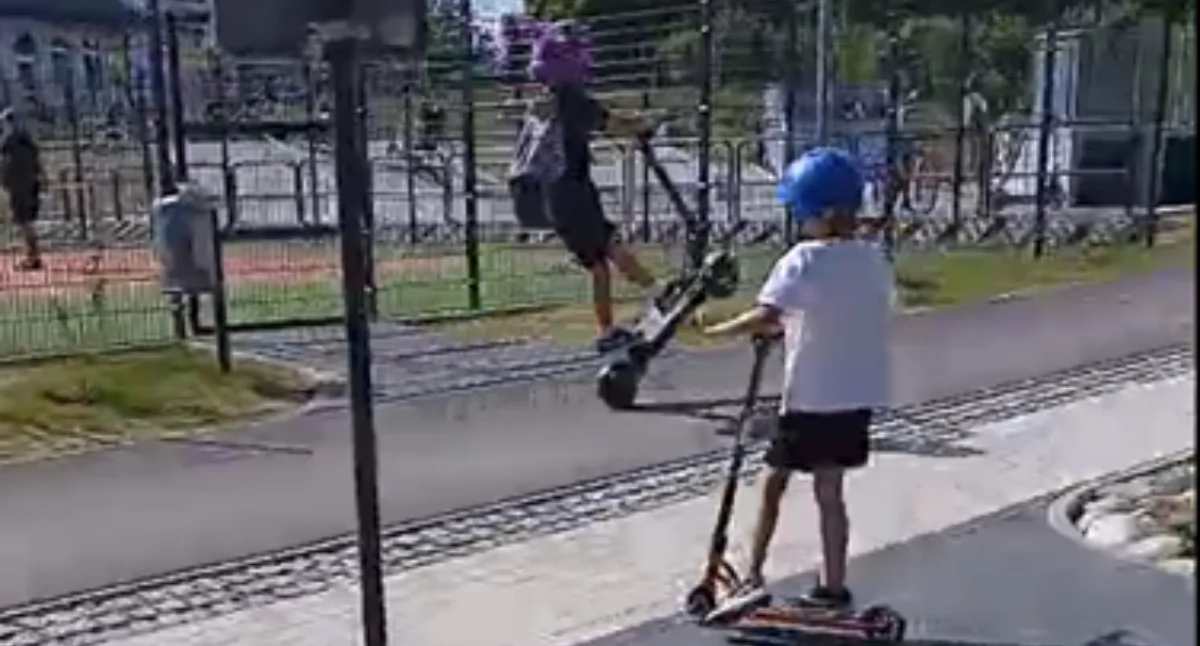 Niebezpieczny park. Hulajnogi pędzą tam, gdzie bawią się dzieci! [FILM]