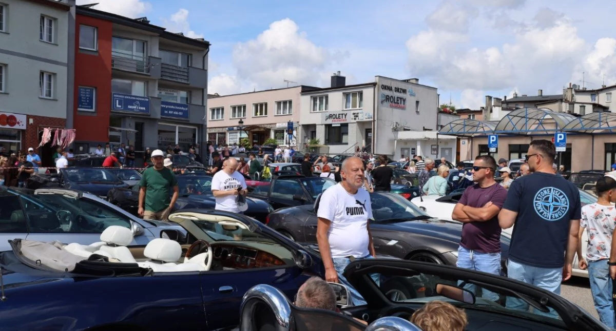 Kabriolety zawładnęły Kościerzyną. „Kaszuby bez Dachu” już za nami