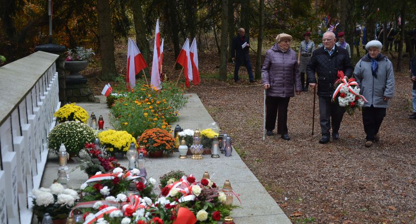 I potem zapadła cisza...Oddali hołd pomordowanym w lipuskich lasach
