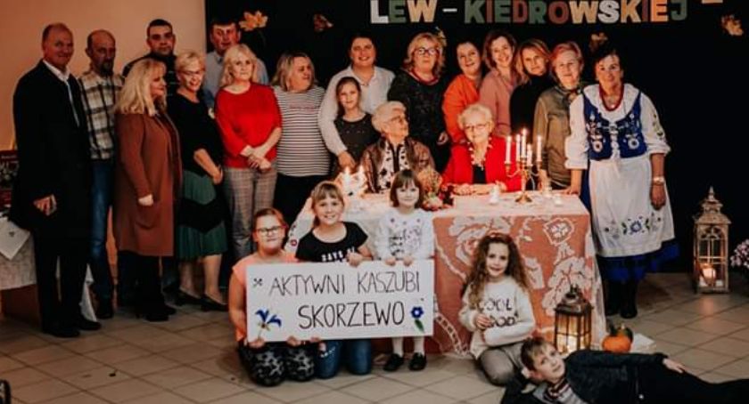 Skorzewo. Wieczór autorski poezji kaszubskiej Wandy Lew-Kiedrowskiej