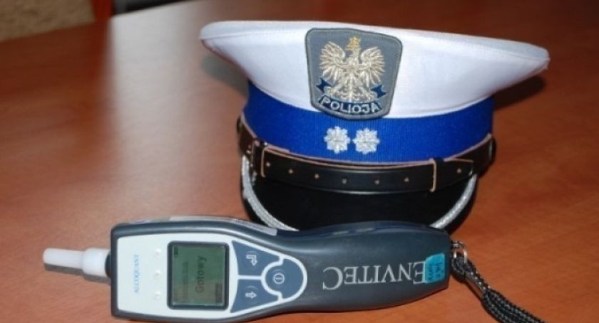 Miał ponad dwa promile alkoholu, a kierował ciągnikiem