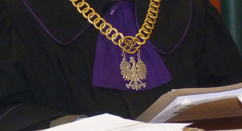 Z sądu do aresztu. Miał do 