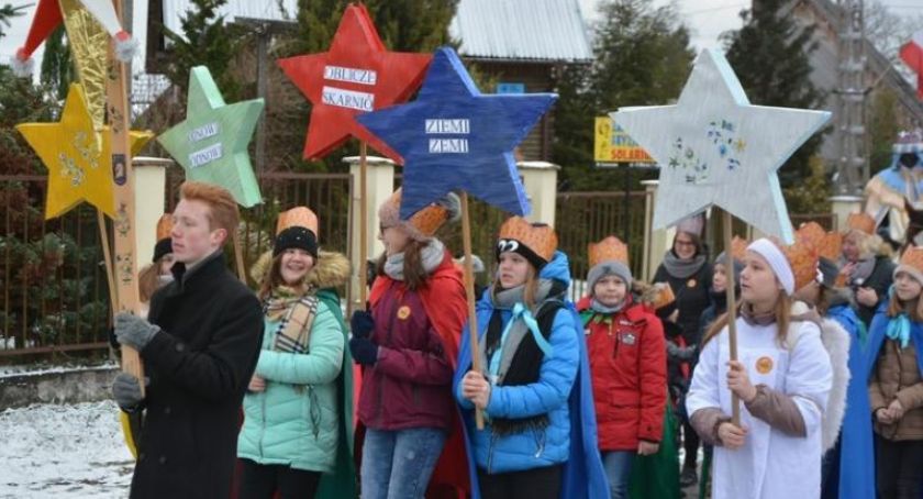 W poniedziałek Orszaki Trzech Króli przemaszerują ulicami Dziemian, Osowa i Lipusza