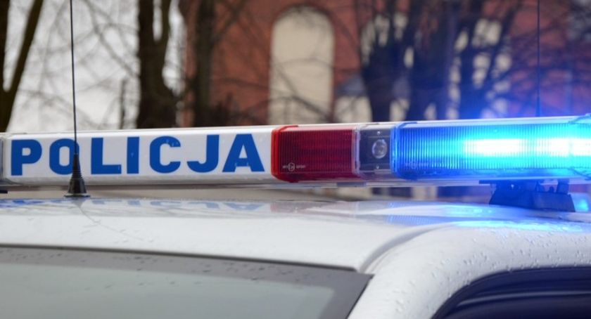 Korne. Skoda wypadła z trasy - 23-latek w szpitalu