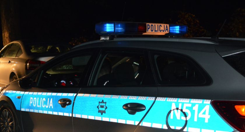 Jechał od pobocza do pobocza - wydmuchał blisko 2,5 promila alkoholu