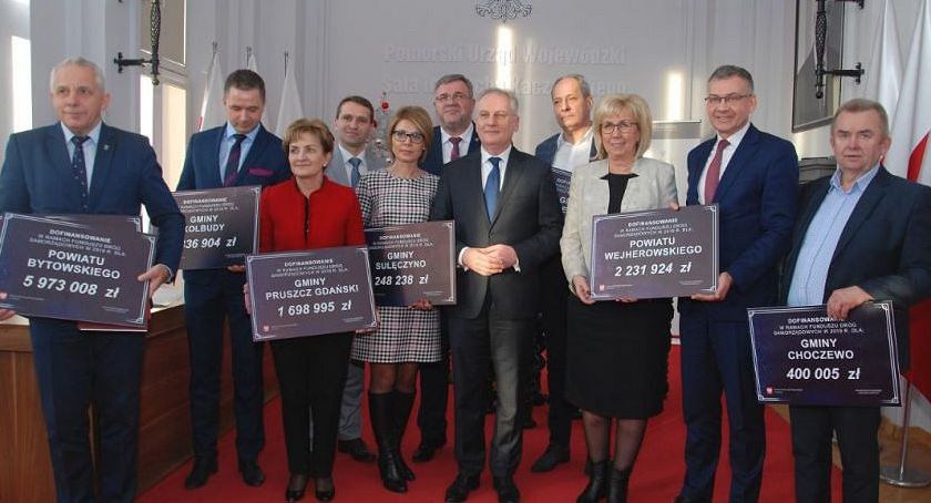 Wojewoda rozdał gminom pieniądze, których nie ma? Będzie pozew zbiorowy?