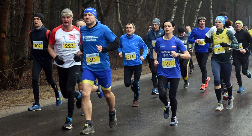 Ponad 400 osób na starcie Chwaszczyńskiej 10 - prolog cyklu Kaszuby Biegają