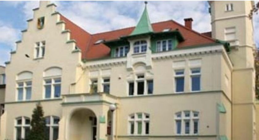 Starostwo zamknięte dla interesantów - kontakt tylko telefoniczny i internetowy