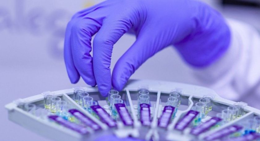 Dwie osoby hospitalizowane w związku z podejrzeniem COVID-19